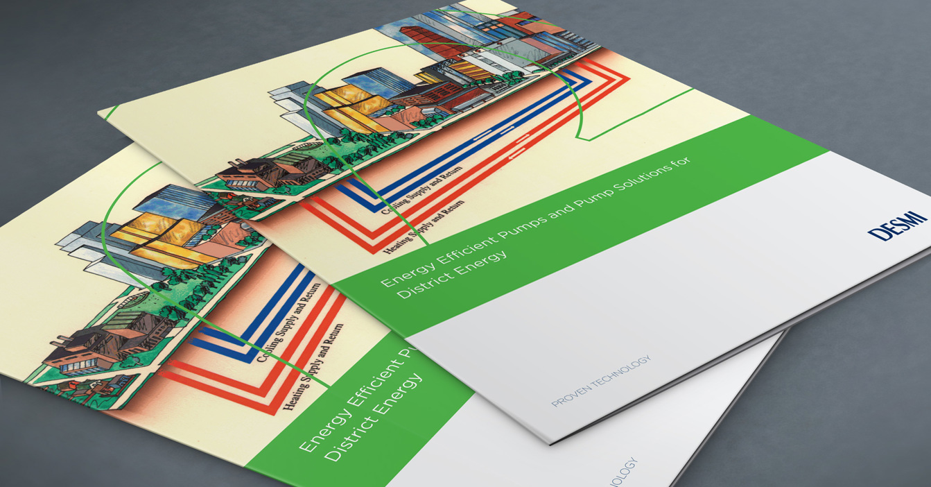Brochurer med titlen "Energy Efficient Pumps and Pump Solutions" med en illustration af en bysilhuet, DESMI-logo.