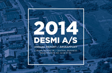 Forside af DESMI A/S 2014 Årsrapport med luftfoto af faciliteter.